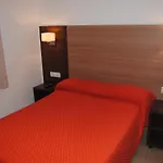 Hotel Victoria *