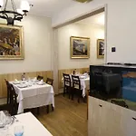 Victoria Hotel