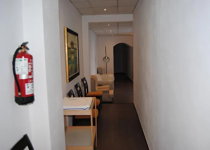 酒店 维多利亚酒店 *